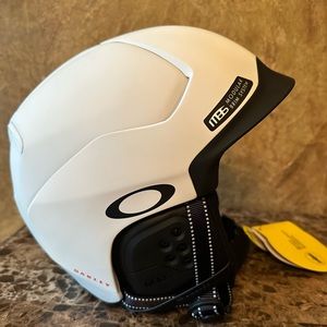 Oakley Mod5 MIPS Ski/Snowboard Helmet